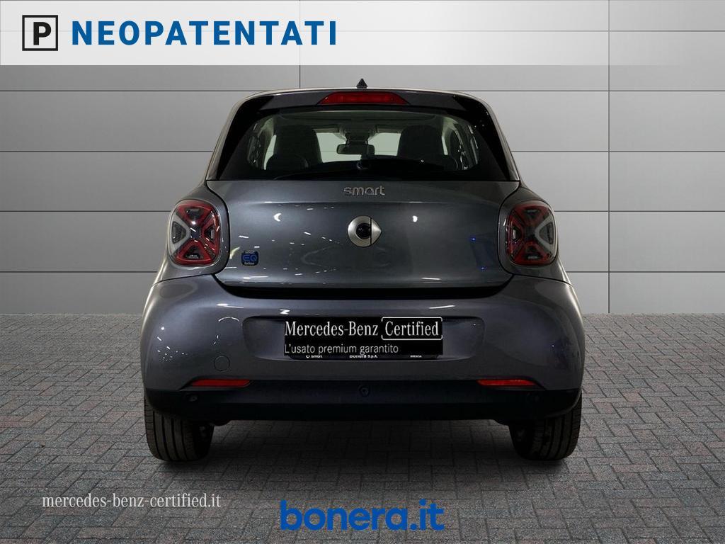 Smart forfour 22kW EQ racingrey