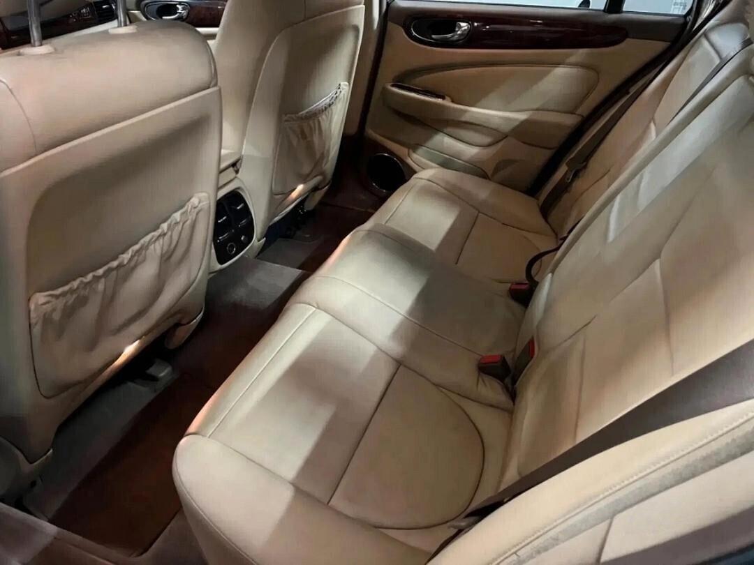Jaguar XJ 2.7 D V6 cat LWB Sovereign PERFETTA