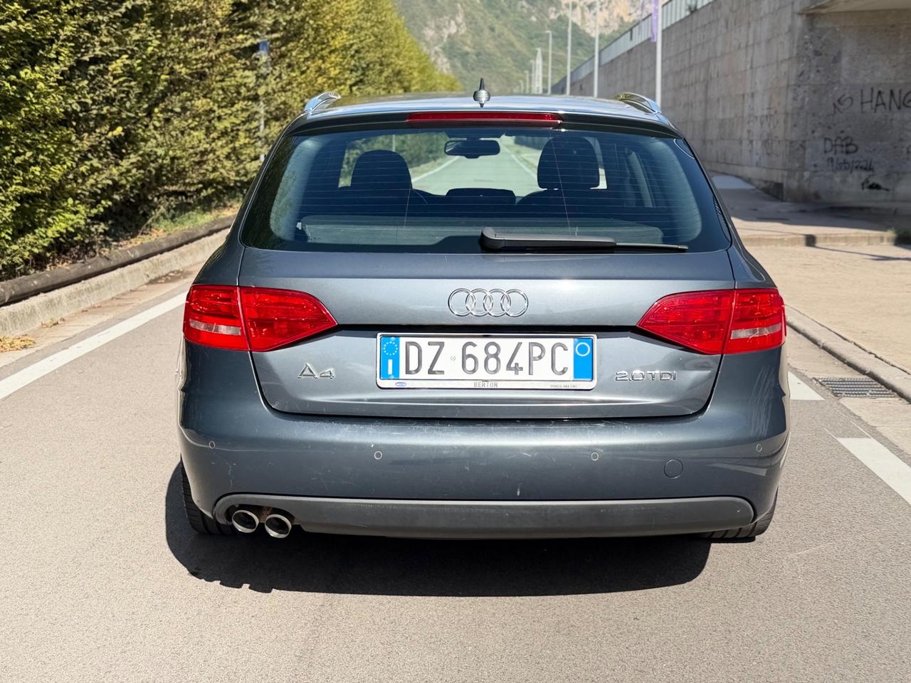 Audi A4 s-Line 2.0 TDI 143CV EURO 5 ok neopatentati