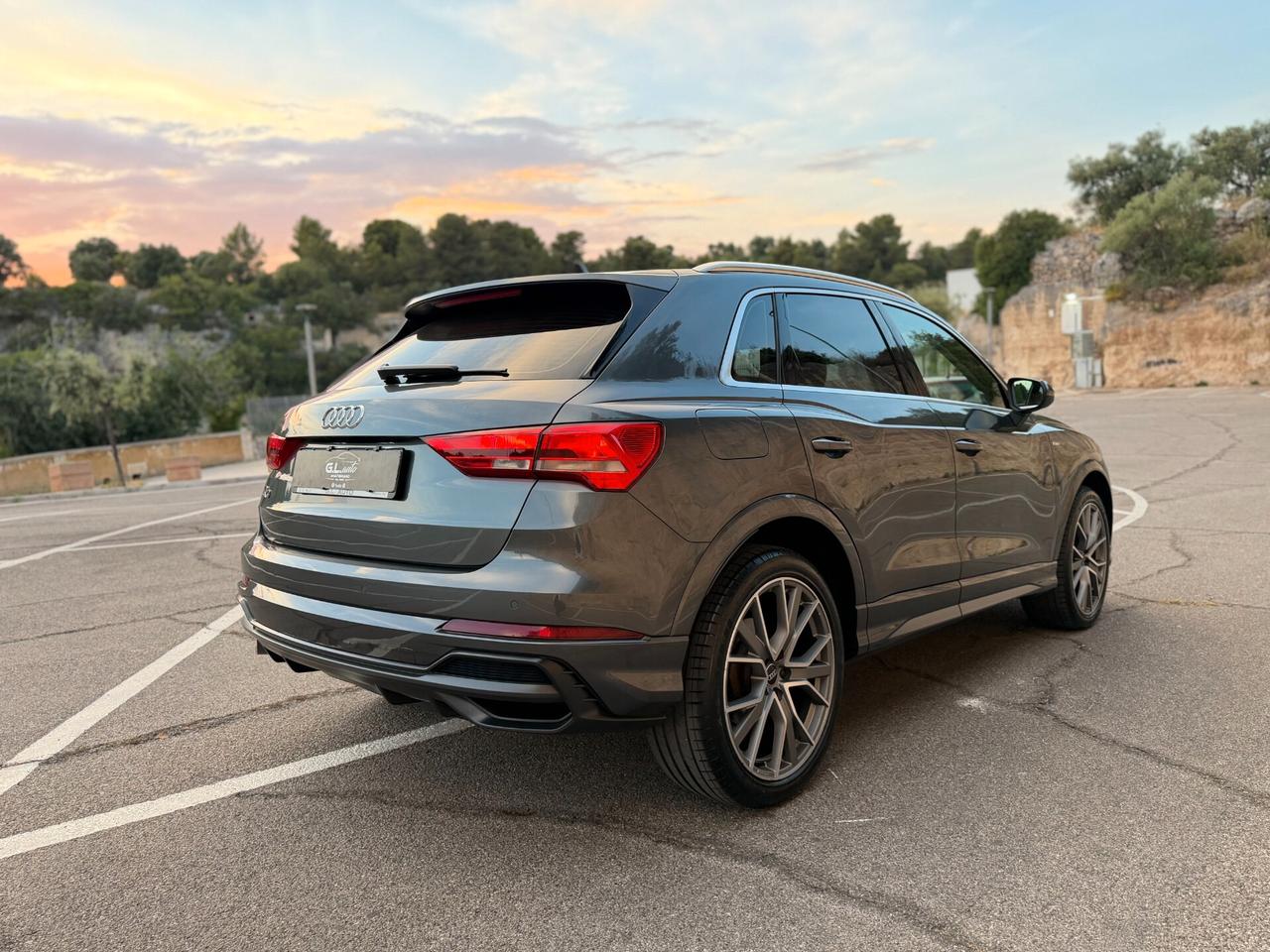 Audi Q3 S-LINE EDITION/2.0 150CV/ 20"/IVA ESPOSTA