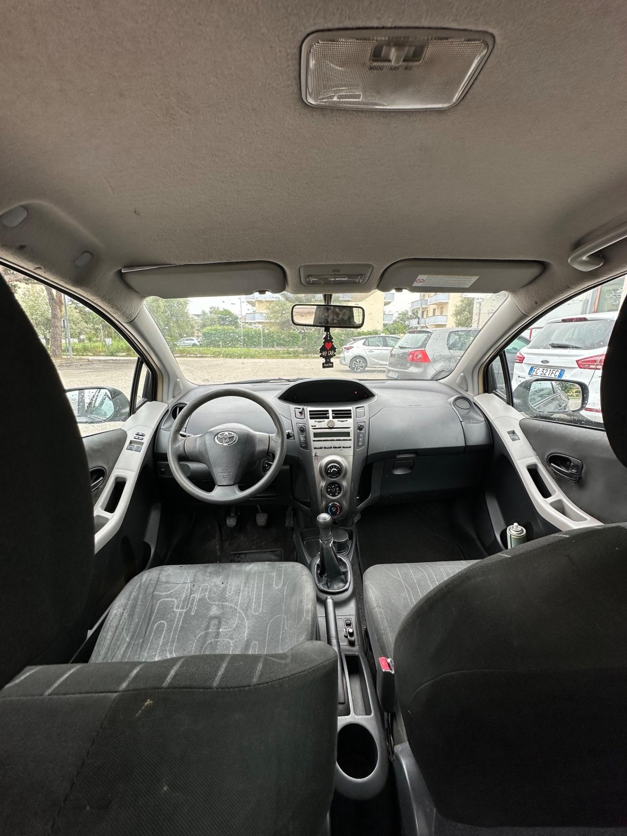 Toyota Yaris 2^serie 1.0 5 porte 2009
