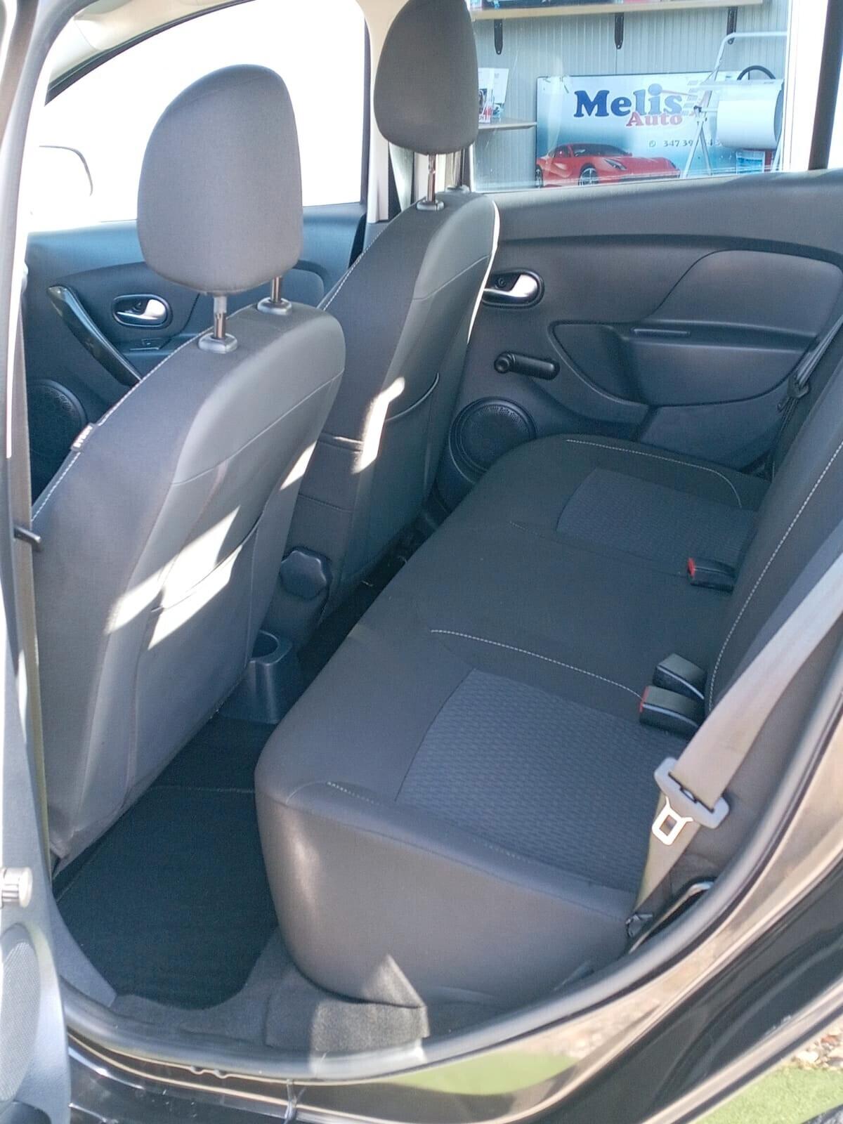 DACIA SANDERO DIESEL 1.5 BLUE DCI