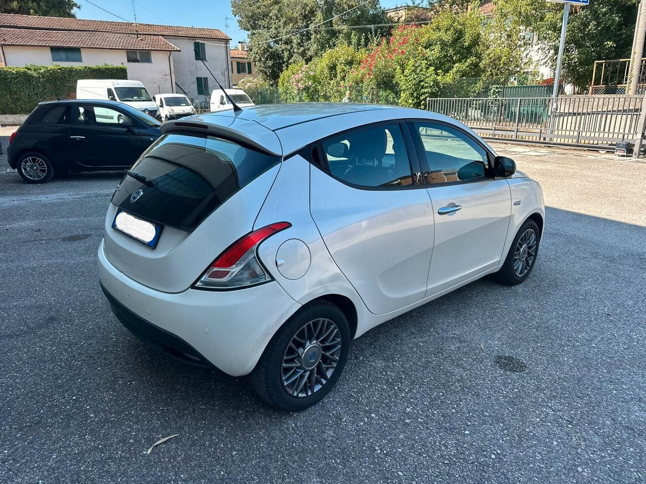 Lancia Ypsilon 1.2 69 CV 5 porte GPL Ecochic Platinum