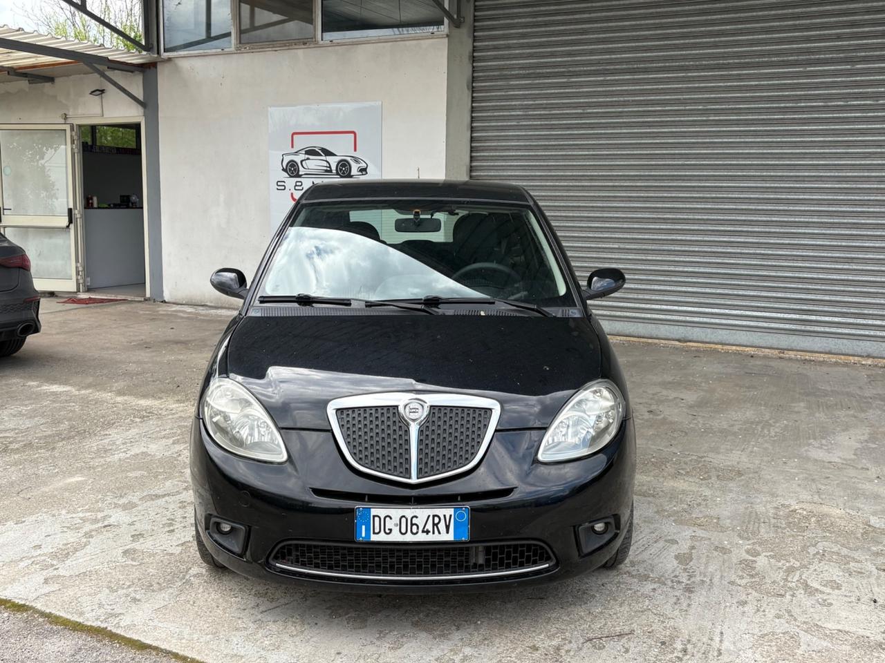 Lancia Ypsilon 1.3 MJT 90 CV Oro Giallo