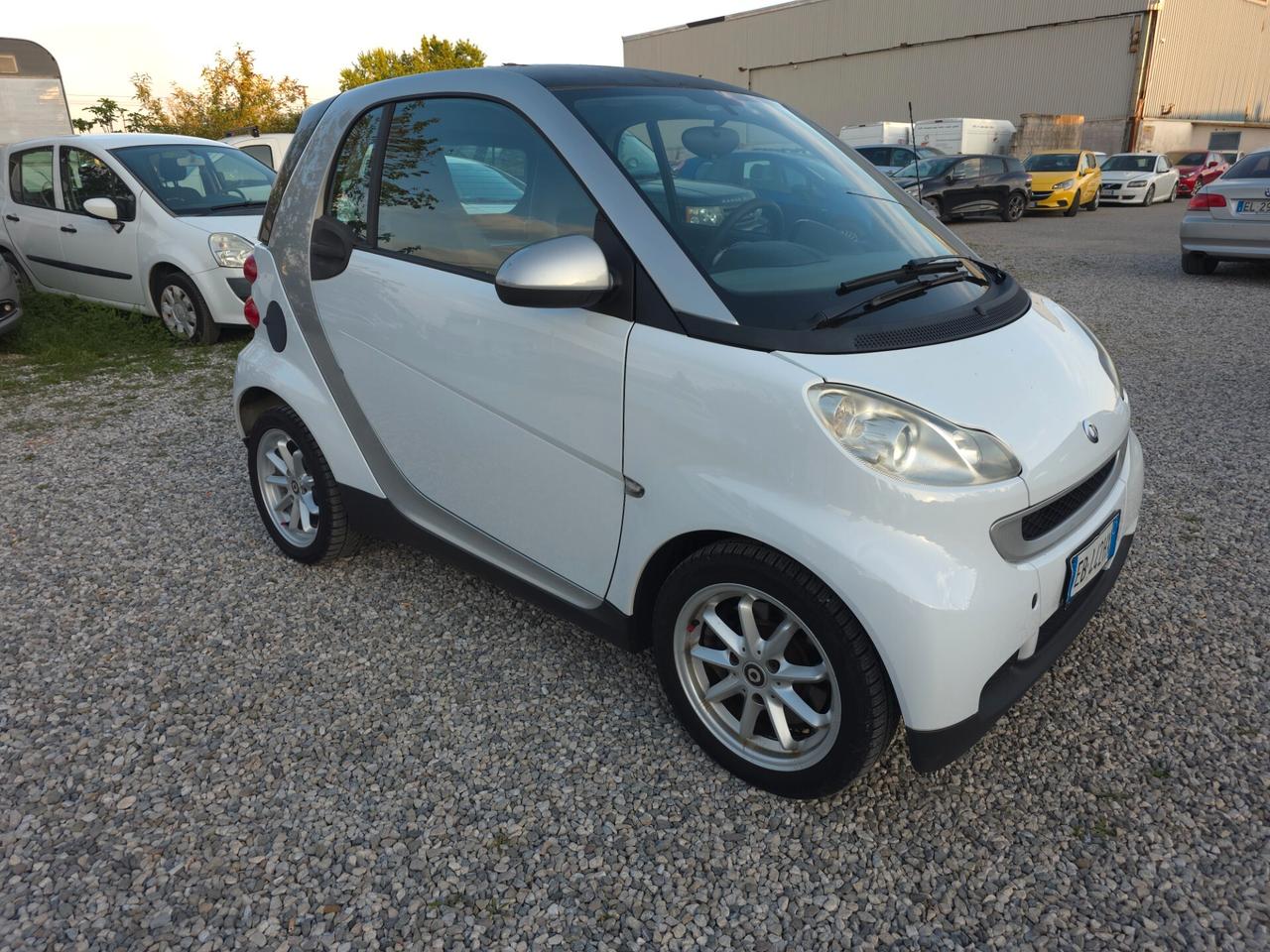 Smart ForTwo 1000 52 kW MHD coupé passion