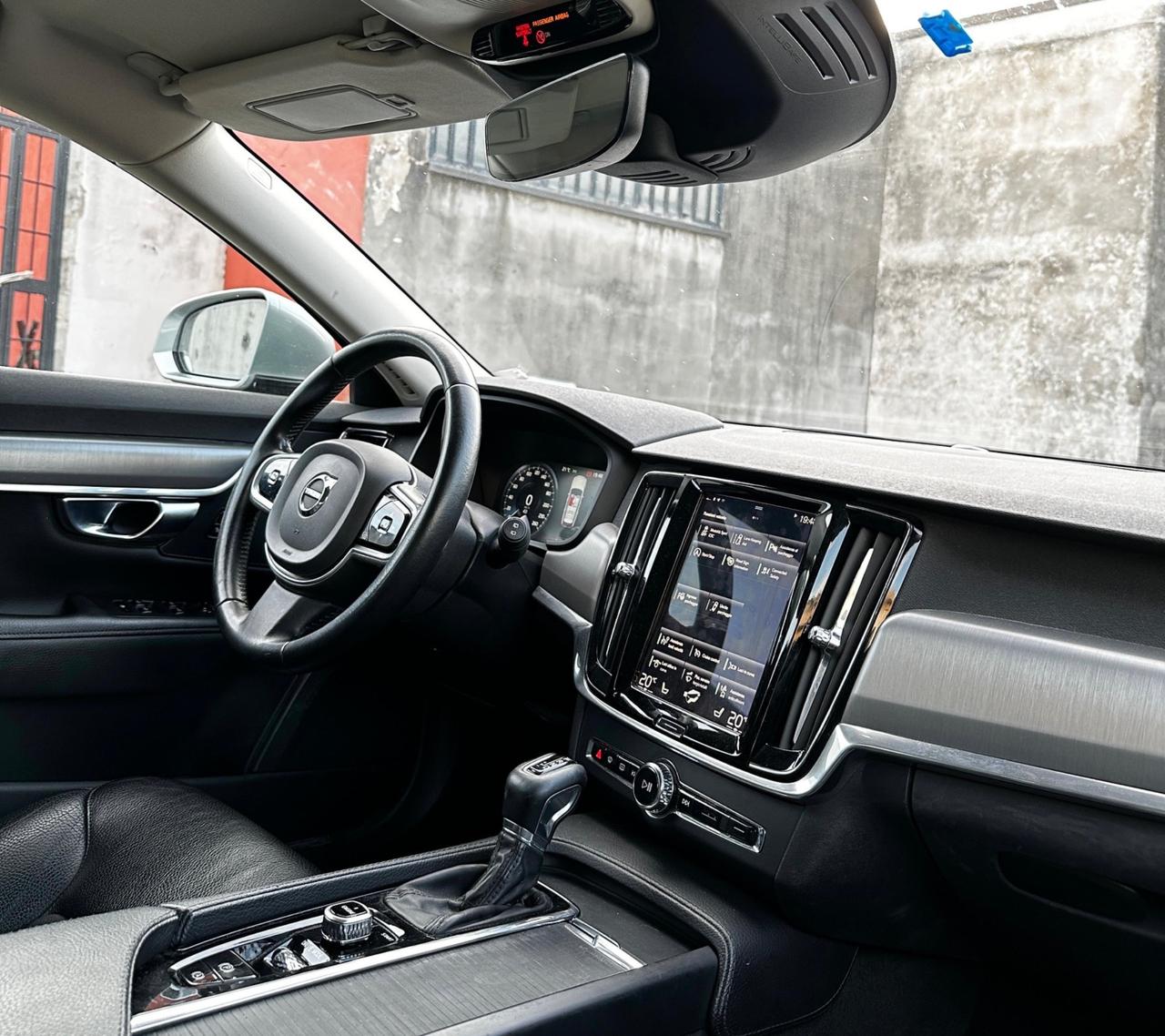 Volvo V90 D4 AWD Geartronic R-design