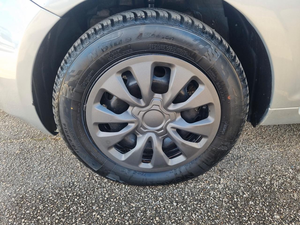 Ford Ka 1.3 TDCi 75CV EURO 4 Titanium