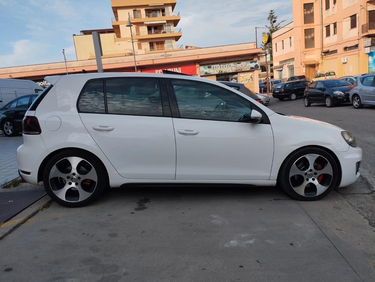 Volkswagen Golf 2.0 TSI DSG 5p. GTI