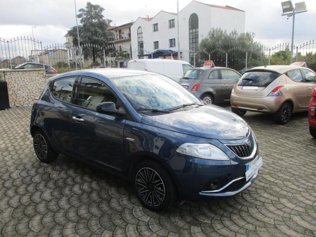 LANCIA Ypsilon 1.0 FireFly 5 porte S&S Hybrid Alberta Ferretti