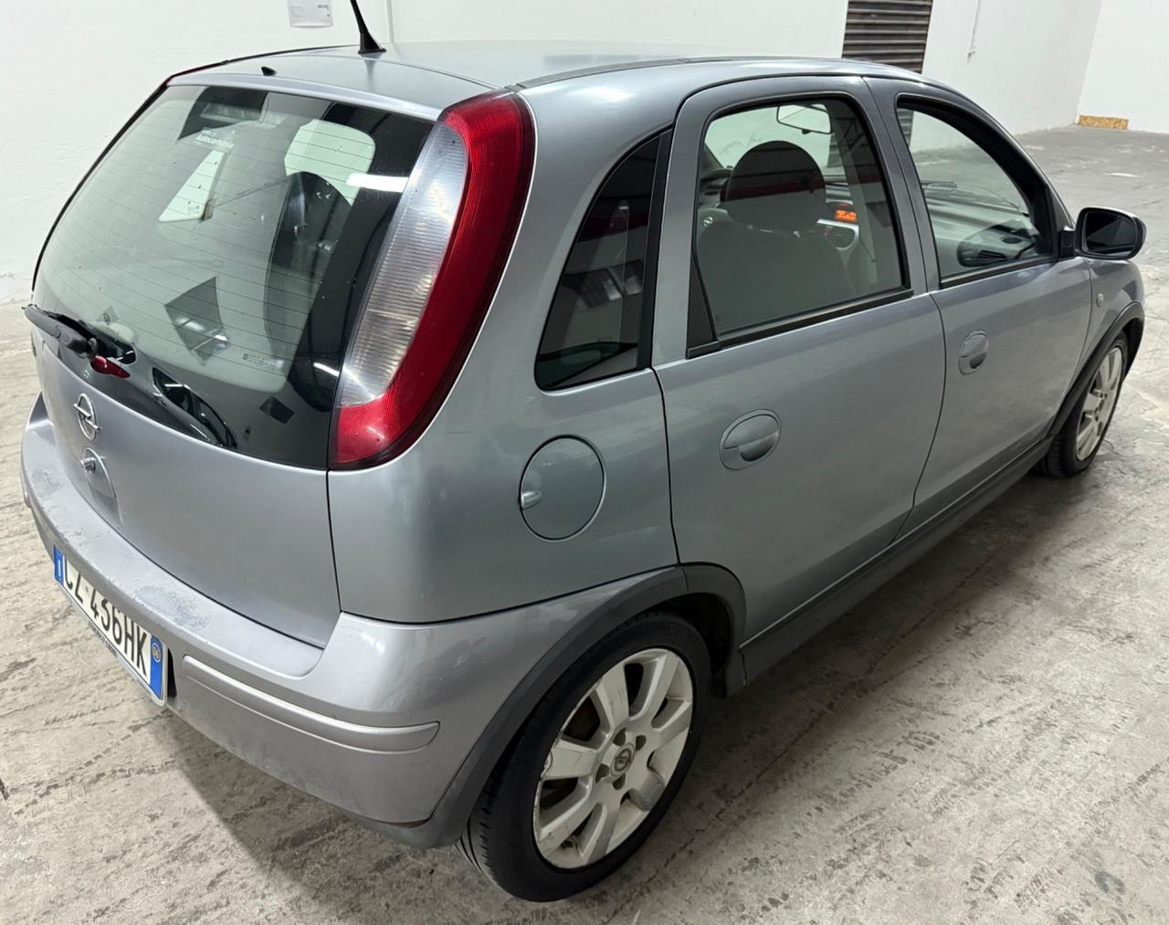 Opel Corsa 1.0 Benzina 60Cv 5 porte - 2006