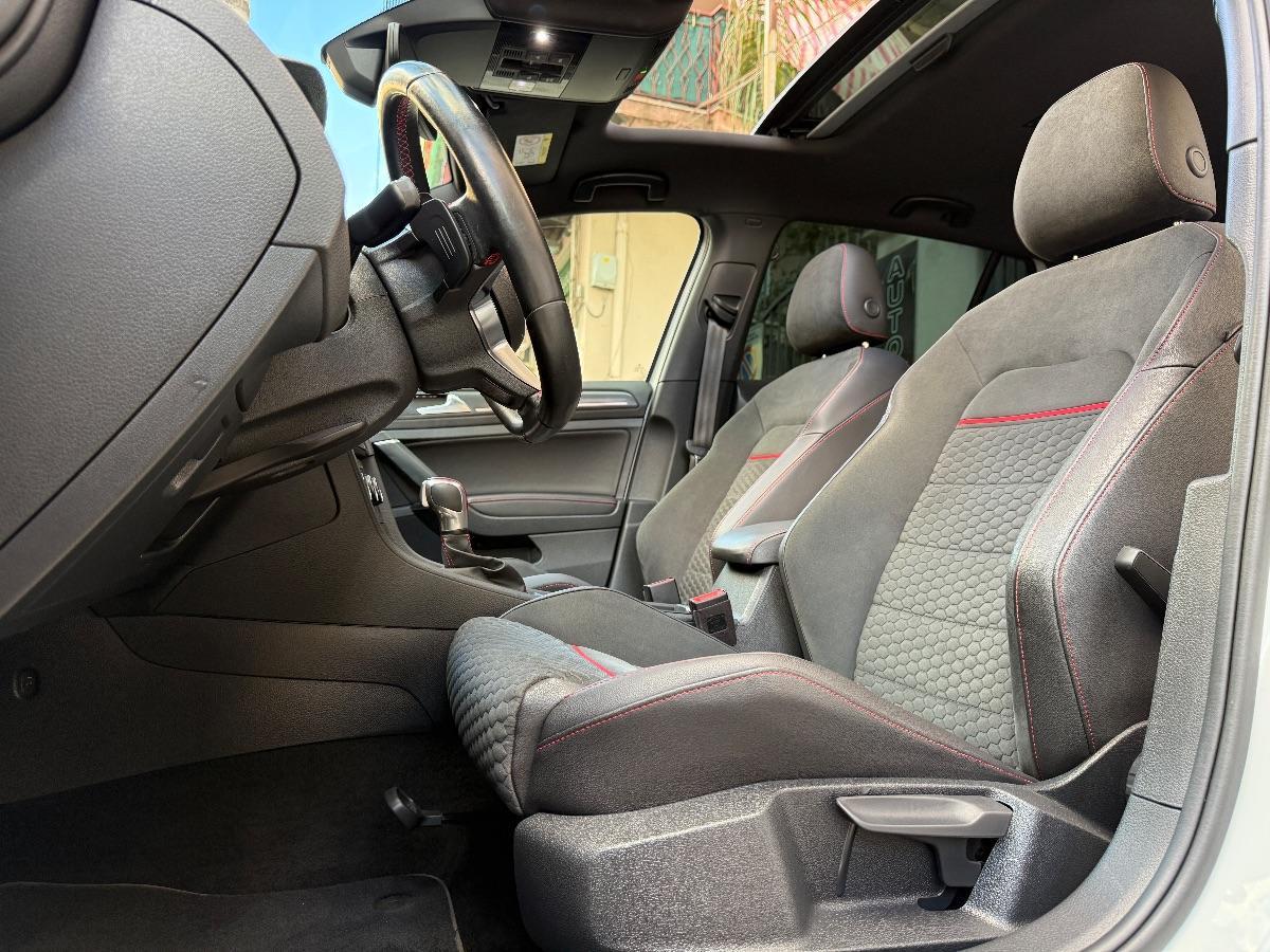 Volkswagen Golf 7.5 GTI 2.0 TSI 245 CV