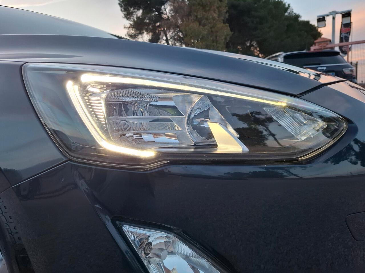 Ford Focus 1.5 TDCI 120cv SW *NAVY-LED-CAM*
