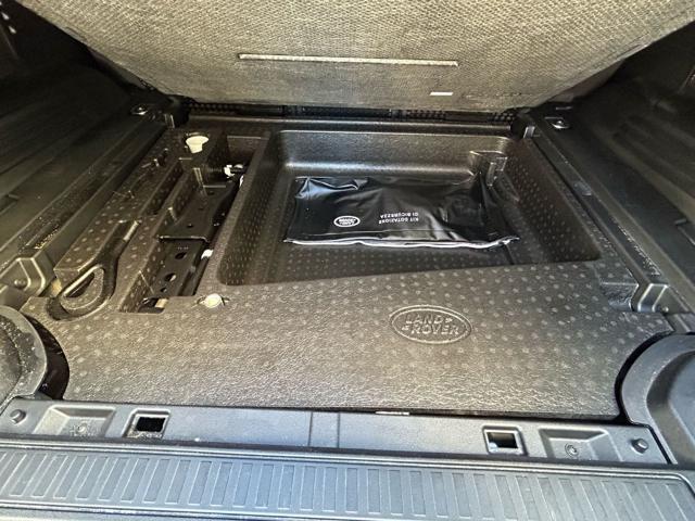LAND ROVER Defender 110 3.0D 200 CV AWD Automatic
