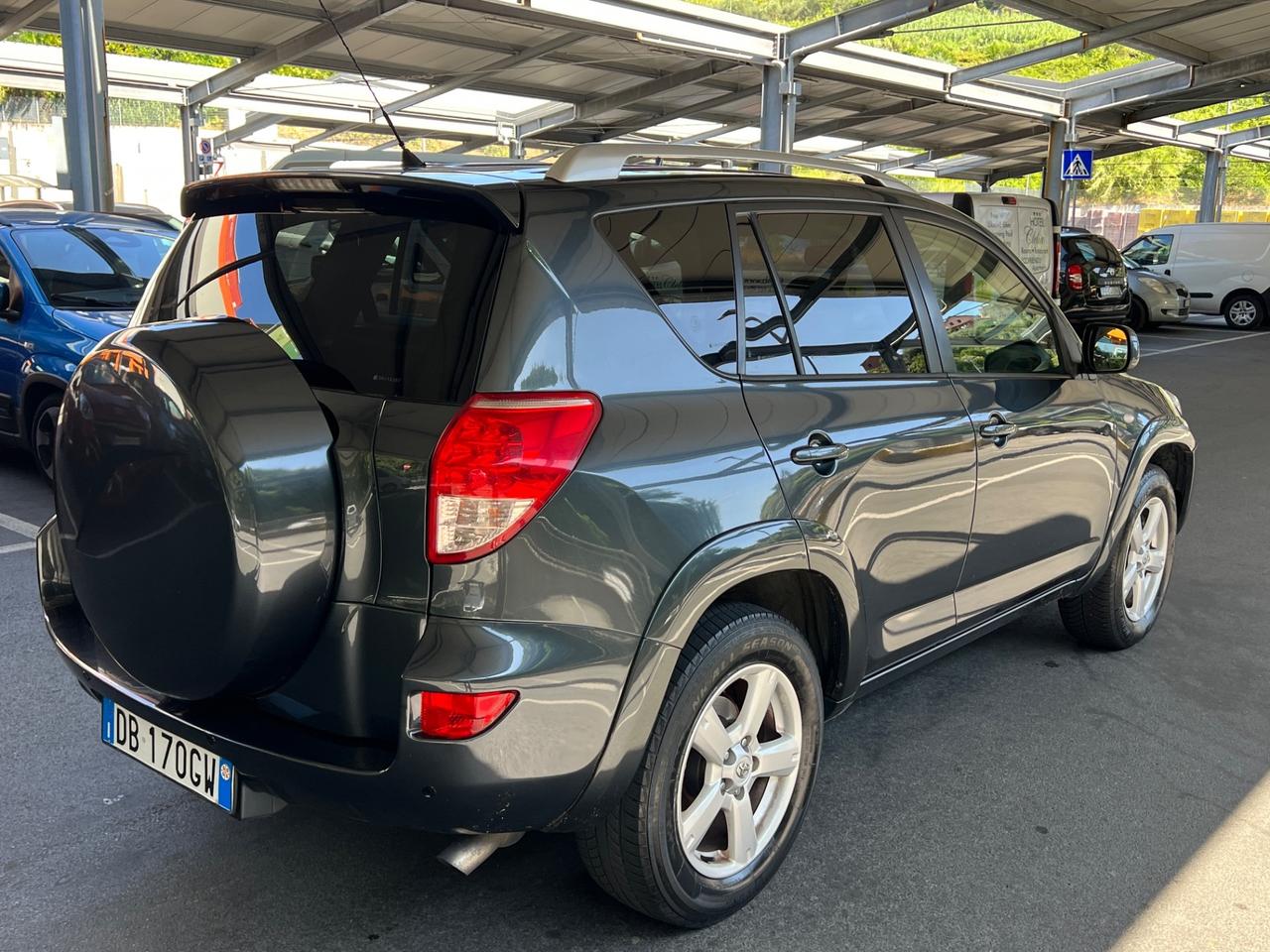Toyota RAV4 2.2 D-4D 4x4 136 CV PERFETTA - 2007