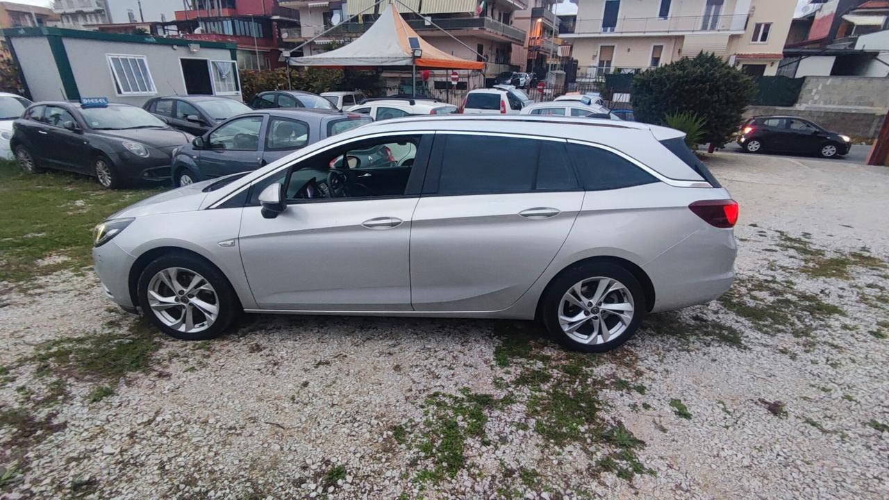 Opel Astra sw 2017 automatica 1.6