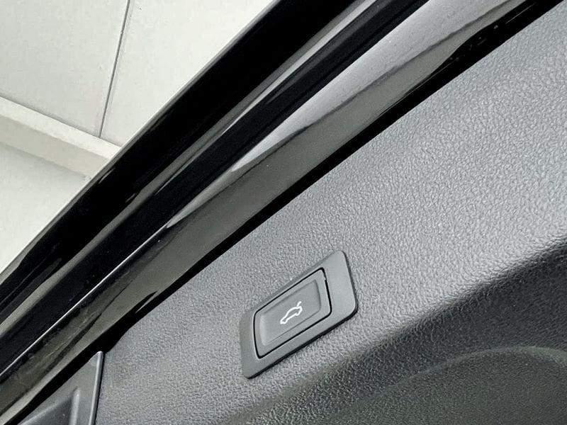 Audi A6 A6 Avant 40 2.0 TDI quattro ultra S-LINE S tronic