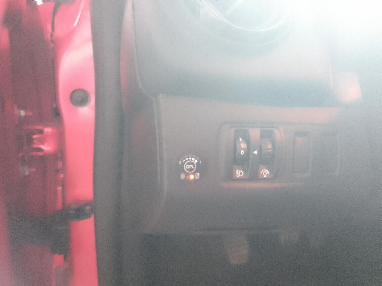 Renault Clio 1.2 75CV GPL 5 porte Live 4 SERIE