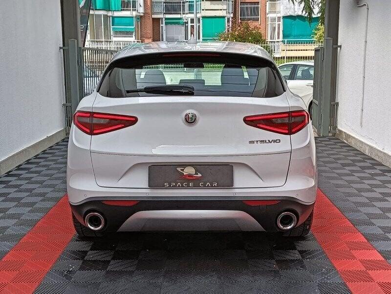 Alfa Romeo Stelvio Stelvio 2.2 Turbodiesel 160 CV AT8 RWD Business