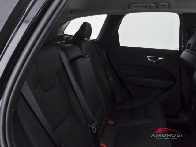 VOLVO XC60 B4 (d) AWD Geartronic Inscription - AUTOCARRO N1