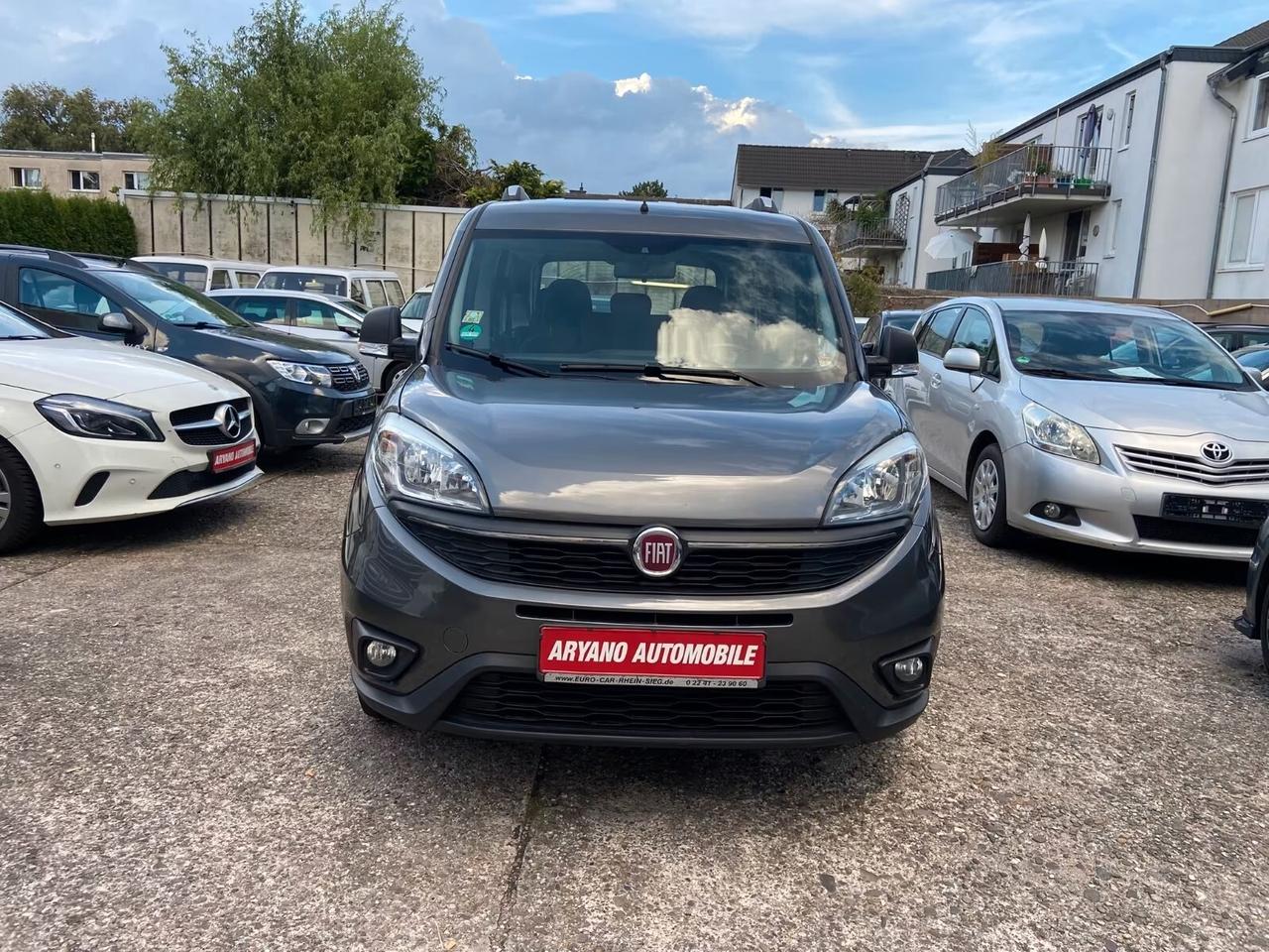 Fiat Doblò 1.4 16V Lounge 7 POSTI