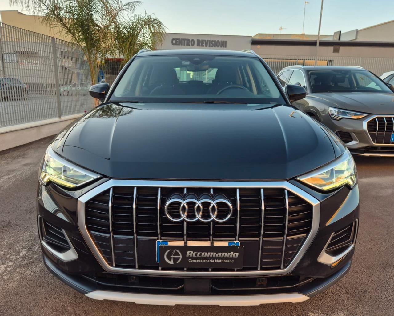 Audi Q3 35 TDI S-tronic Business Advanced