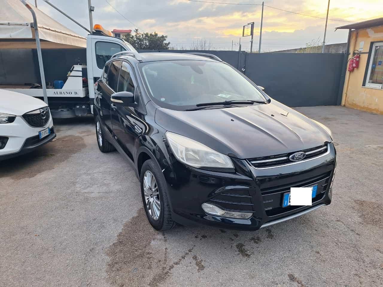 Ford Kuga 2.0 TDCI 140 CV 4WD Titanium