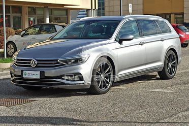 VOLKSWAGEN Passat Variant 2.0 TDI SCR EVO DSG Executive