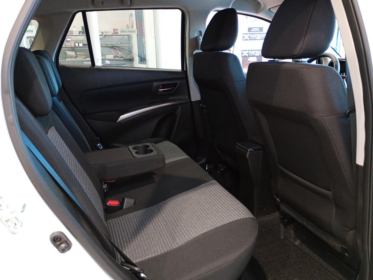 Suzuki S-Cross 1.4 Hybrid Top