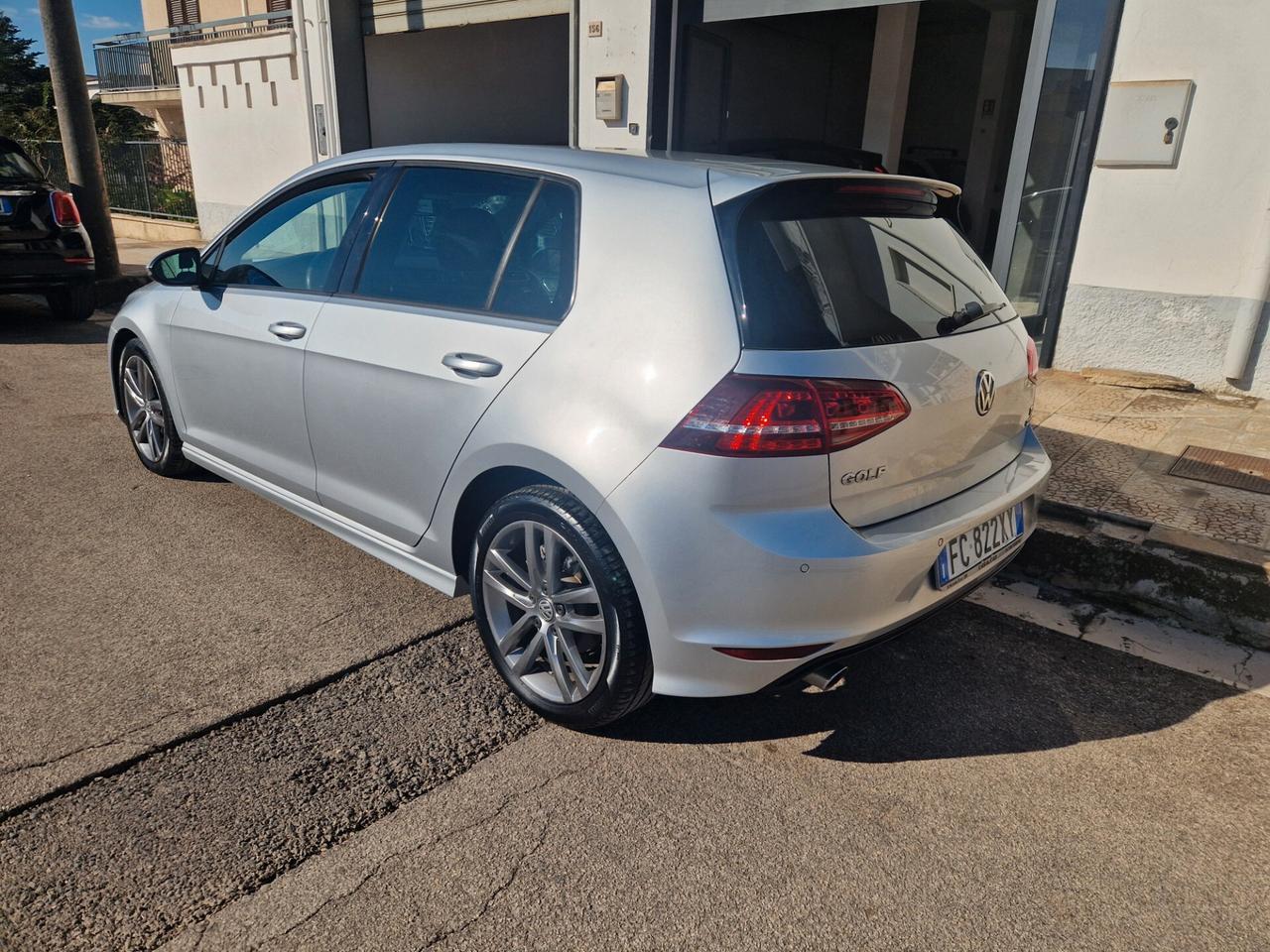 Volkswagen Golf 1.6 TDI 110 CV 5p. Sport R-LINE