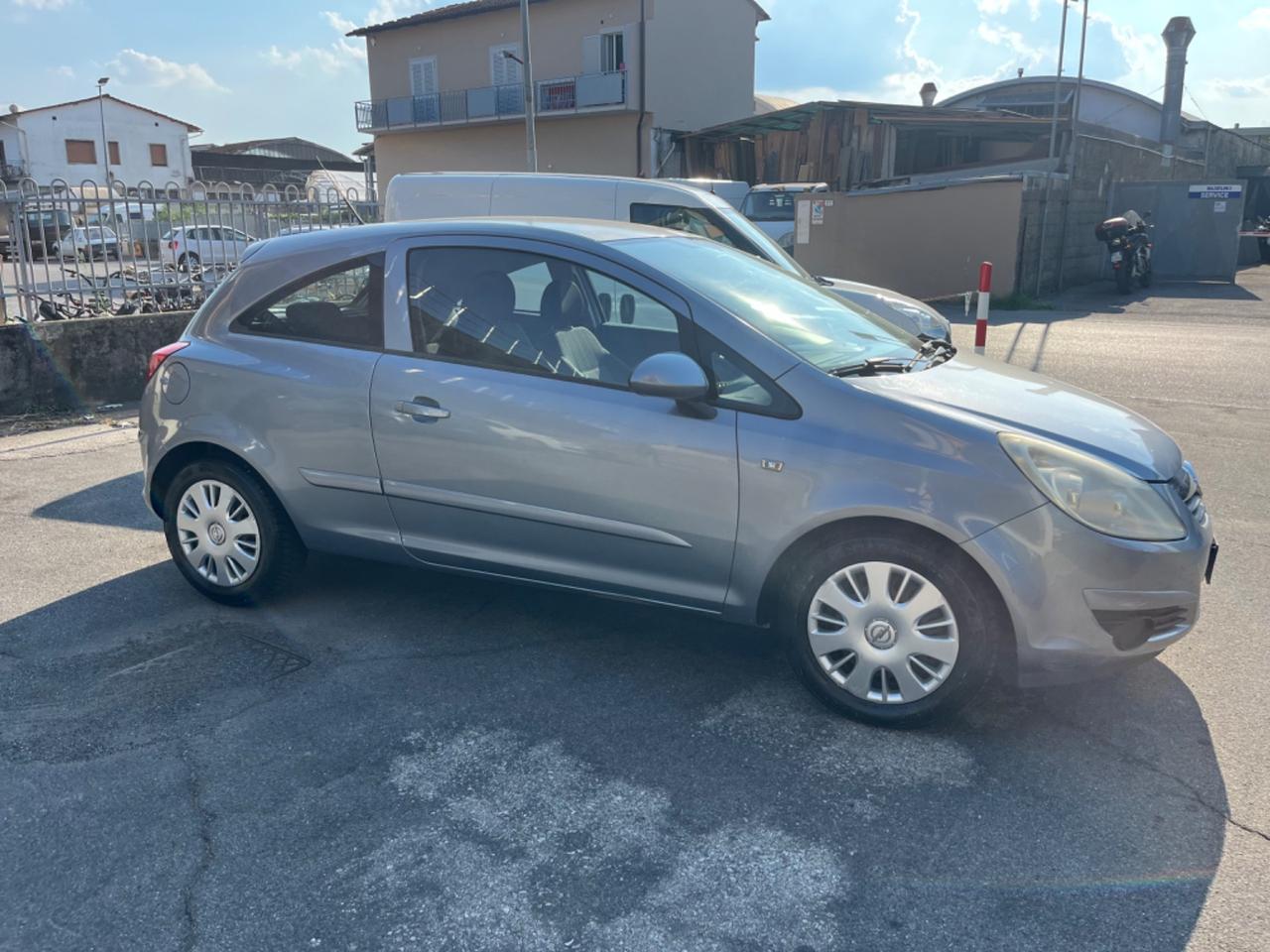 Opel corsa 1.2 clima