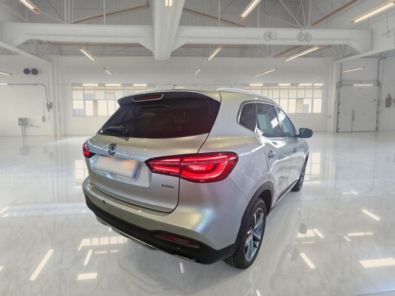 MG HS 1.5T MT 2WD