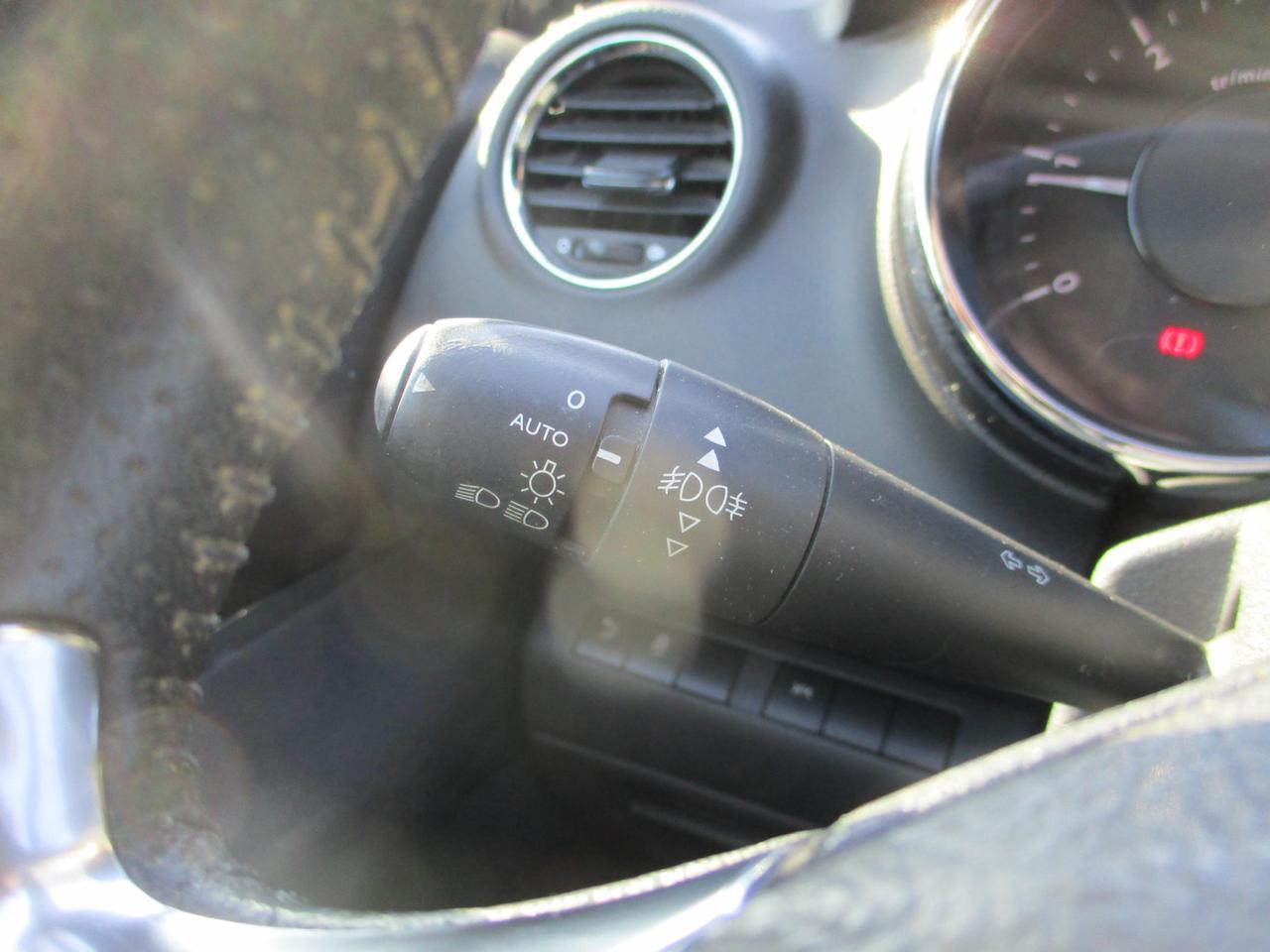 Peugeot 5008 5008 1.6 hdi 8v Business 115cv TETTO/Navi/7 Posti