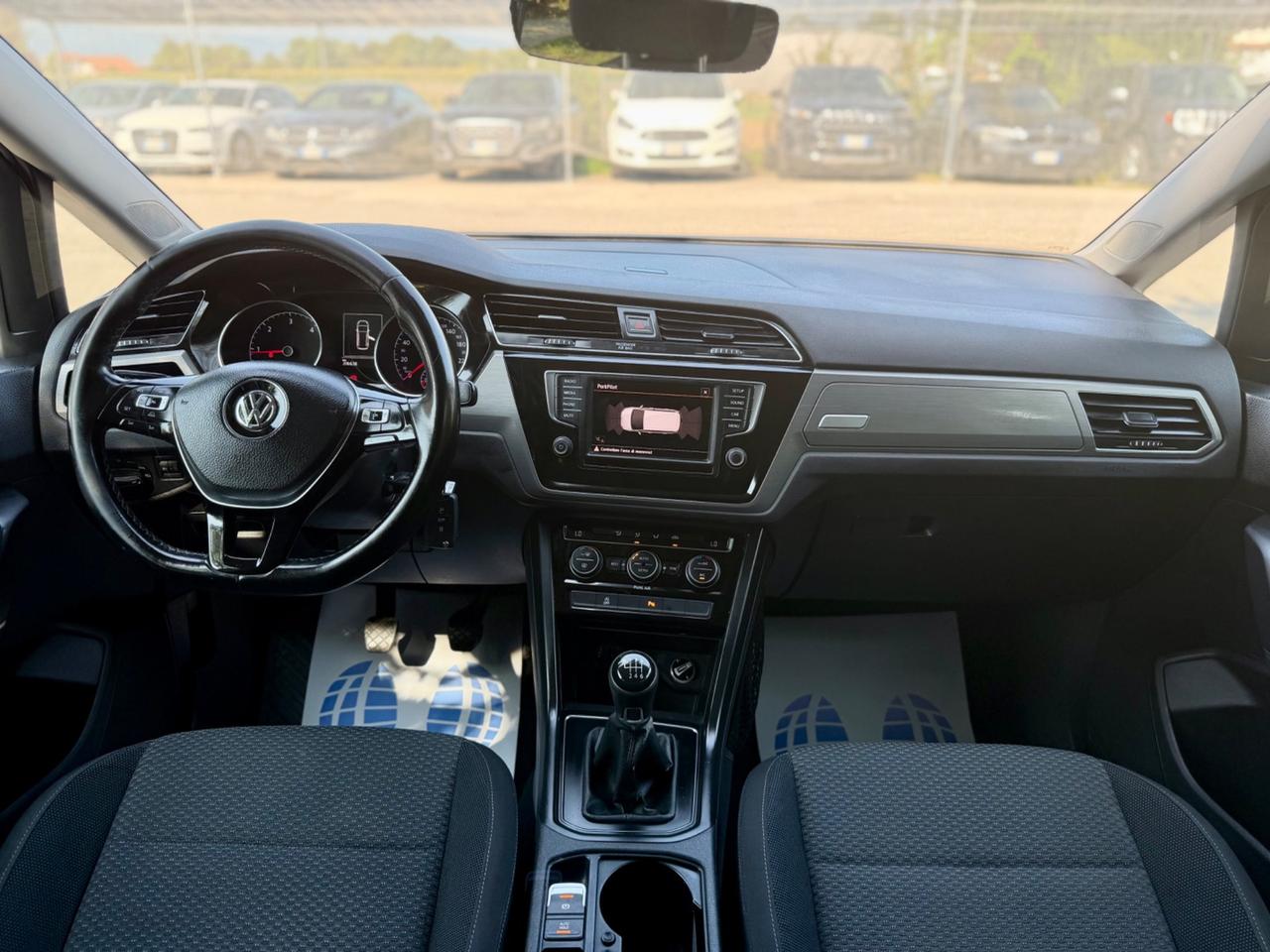 Volkswagen Touran 2016 1.6 TDI 7 posti OK NEOPATENTATI ! ! !