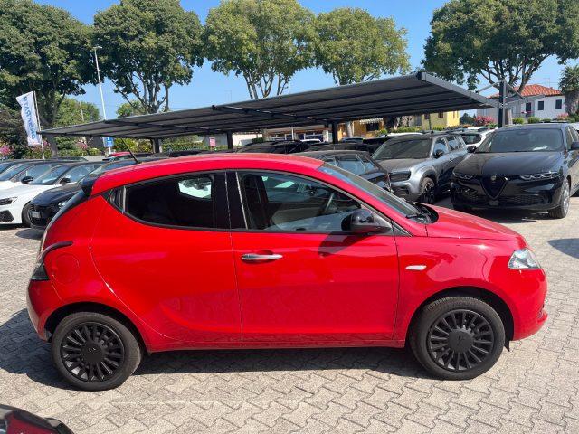 LANCIA Ypsilon 1.0 FireFly S&S Hybrid Silver