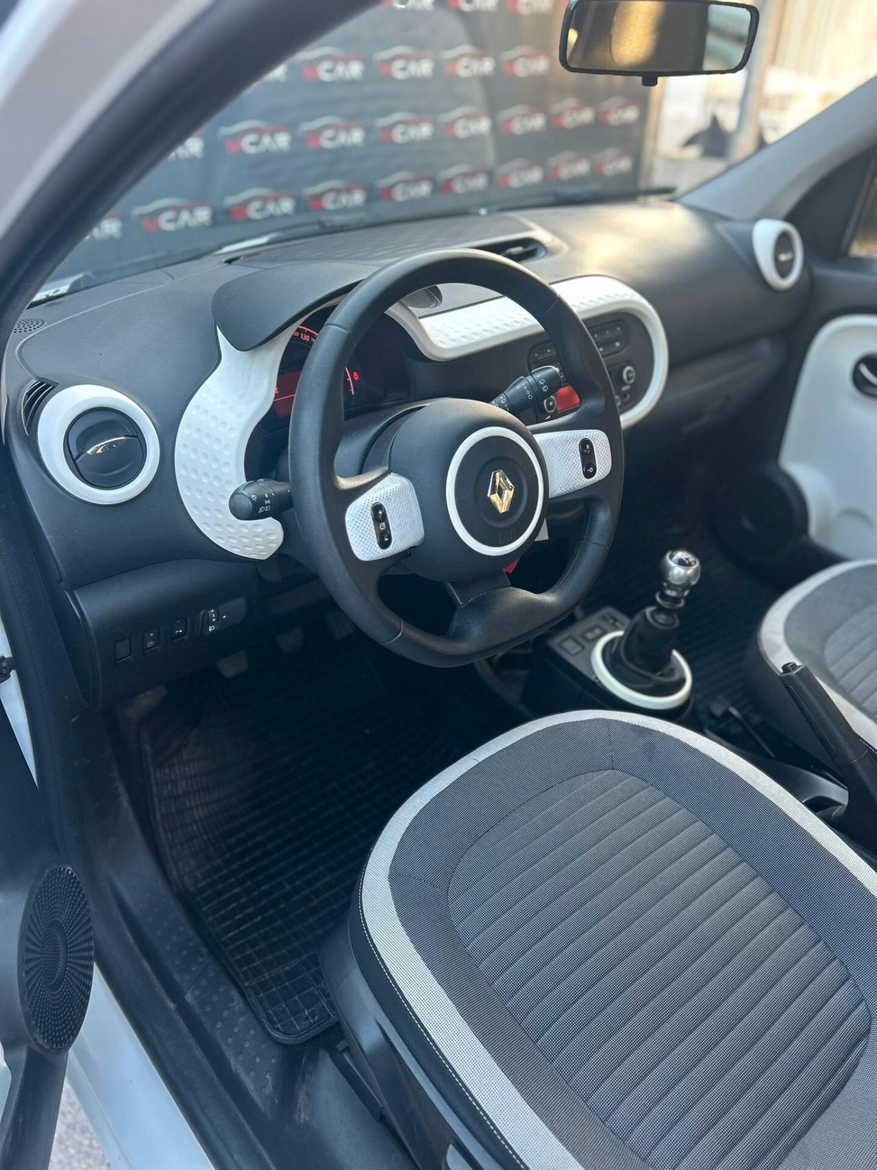 Renault Twingo SCe Lovely