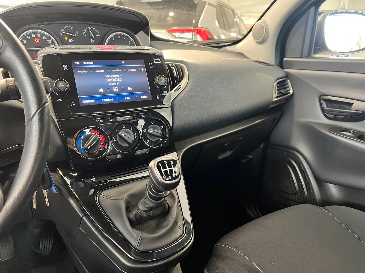 Lancia Ypsilon 1.0 FireFly 5 porte S&S Hybrid Gold