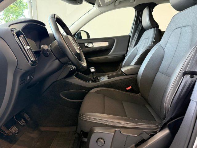 VOLVO XC40 D3