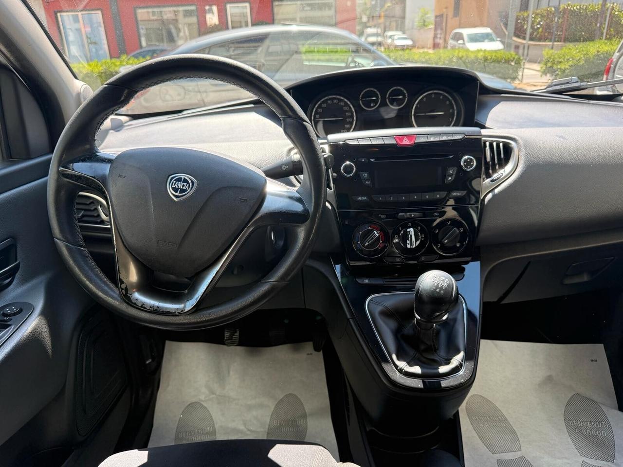Lancia Ypsilon 1.2 GPL Gold