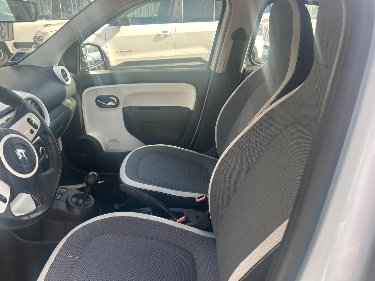 Renault Twingo SCe EDC Lovely