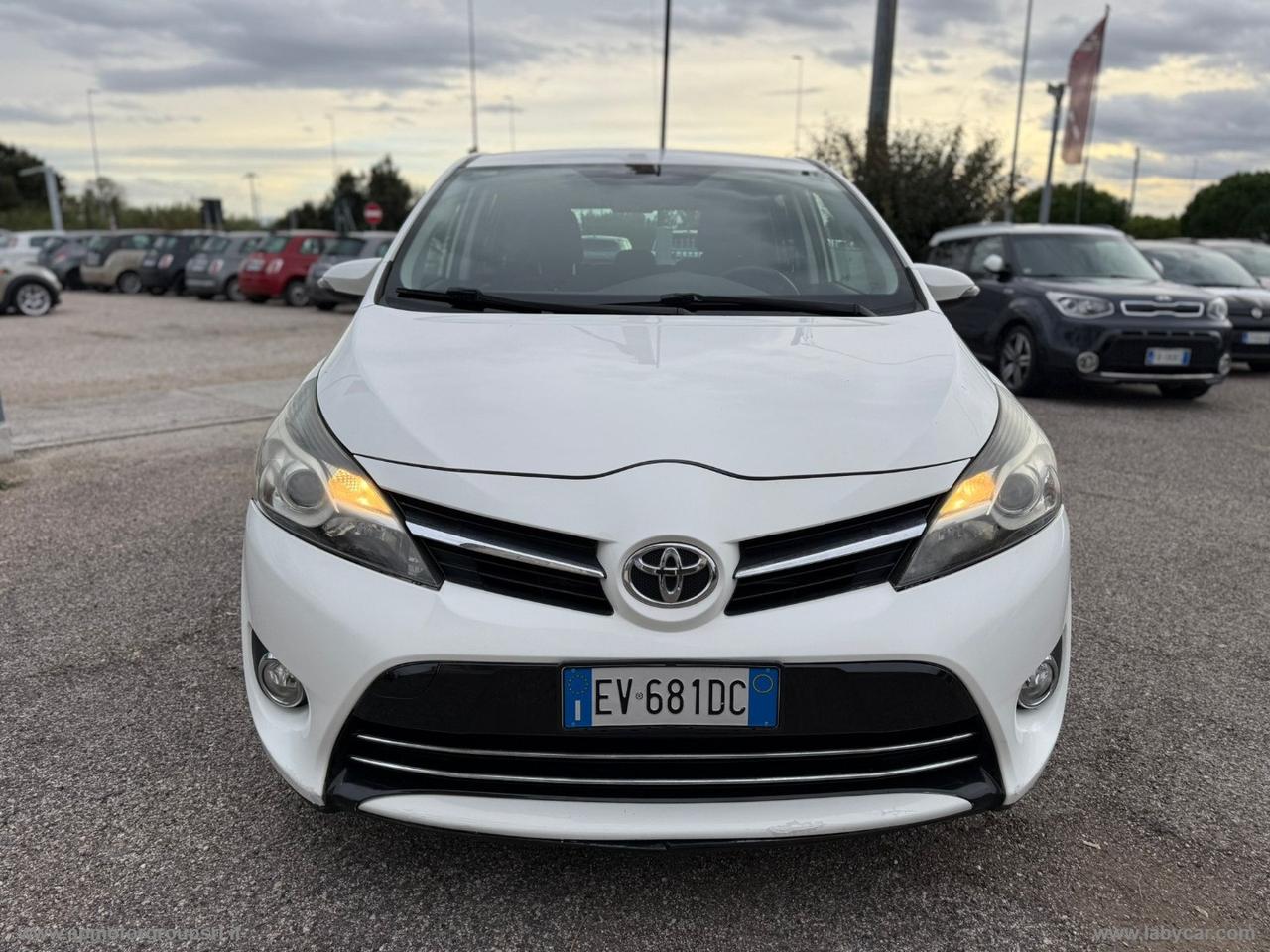 TOYOTA Verso 1.6 D-4D Style 7 posti