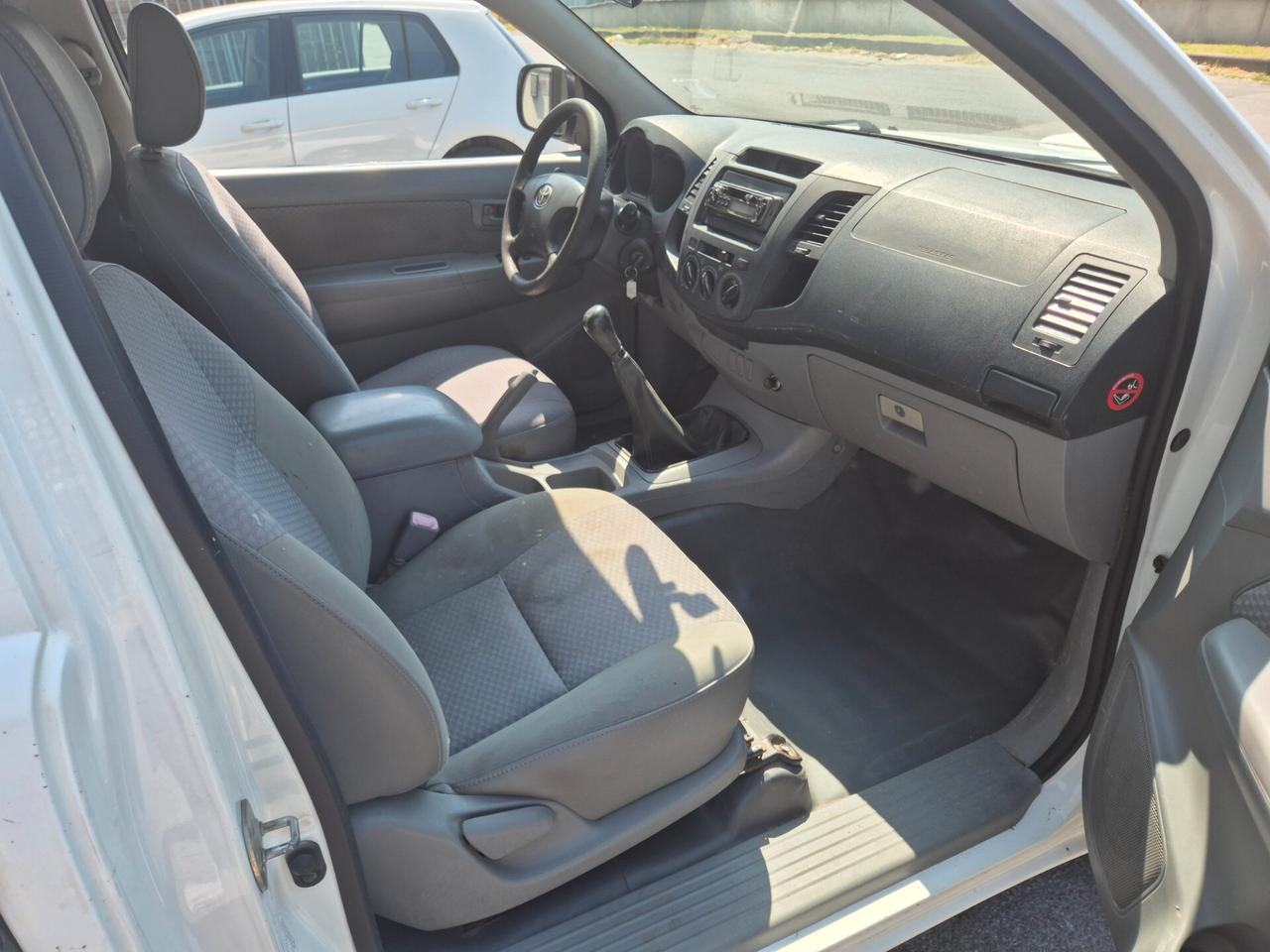 Toyota Hilux 2.5 D-4D 2WD 2p. Pick-up