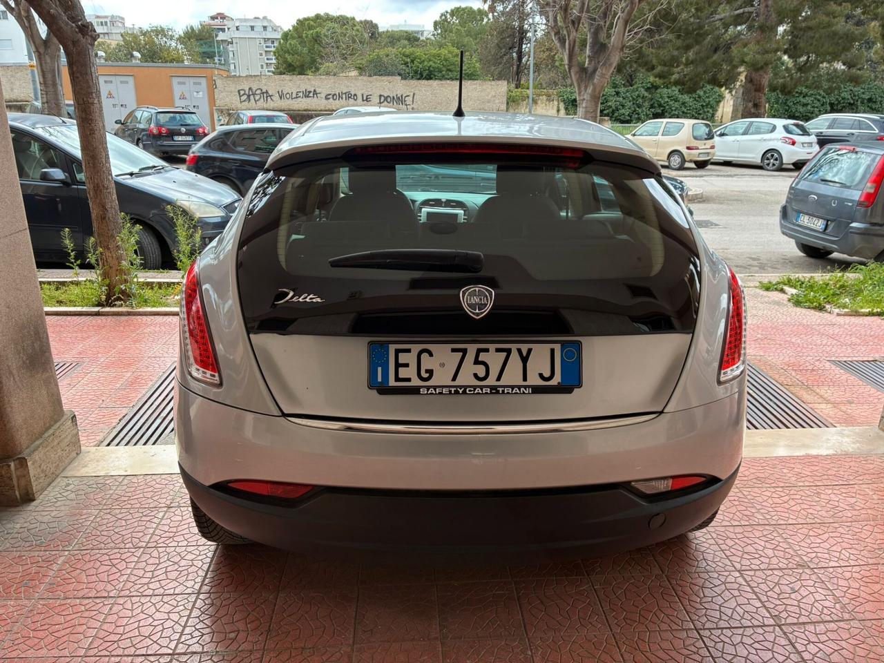 Lancia Delta 1.6 MJT 120cv perfetta-2011