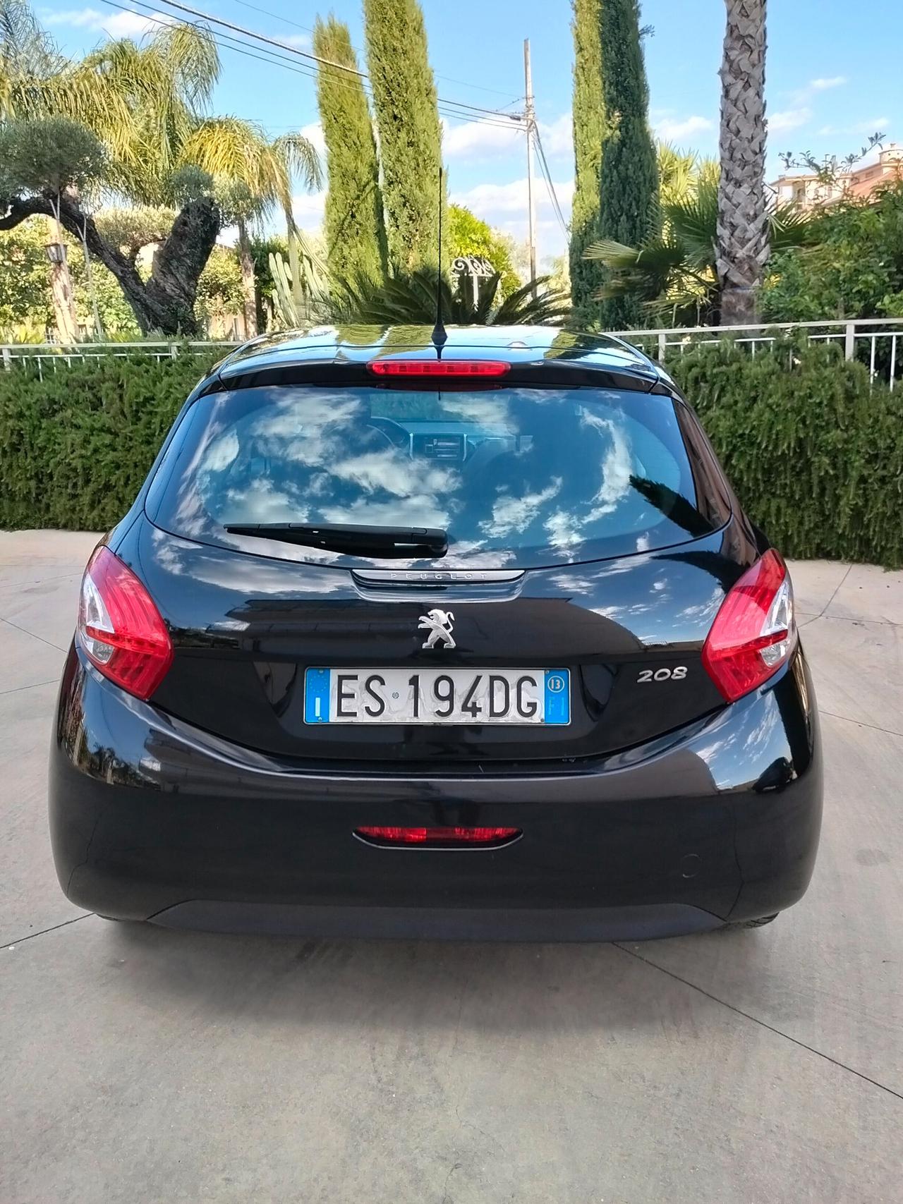 Peugeot 208 1.2 VTi 82 CV 5 porte Allure