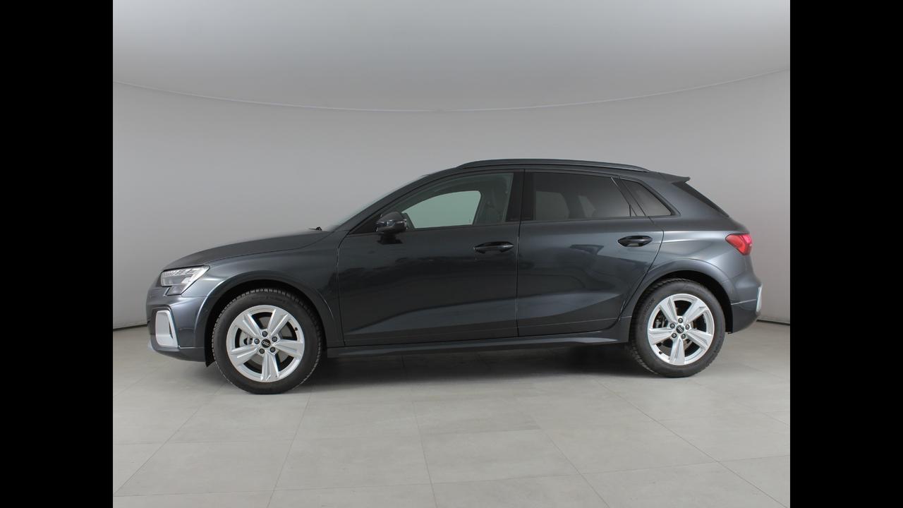 AUDI A3 IV 2024 allstreet - A3 allstreet 35 2.0 tdi Business s-tronic