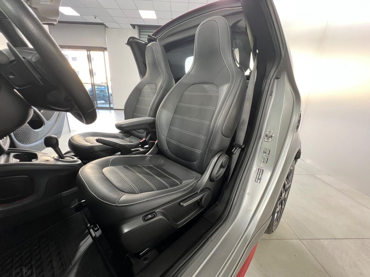 Smart ForTwo 90 0.9 Urbanrunner cabrio BRABUS Style