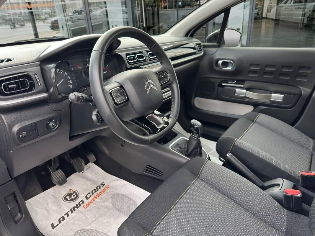 Citroen C3 1.2 puretech Shine 83cv con Telecamera e CarPlay