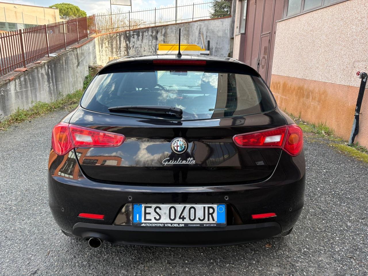 Alfa Romeo Giulietta 1.6 JTDm-2 105 CV Distinctive