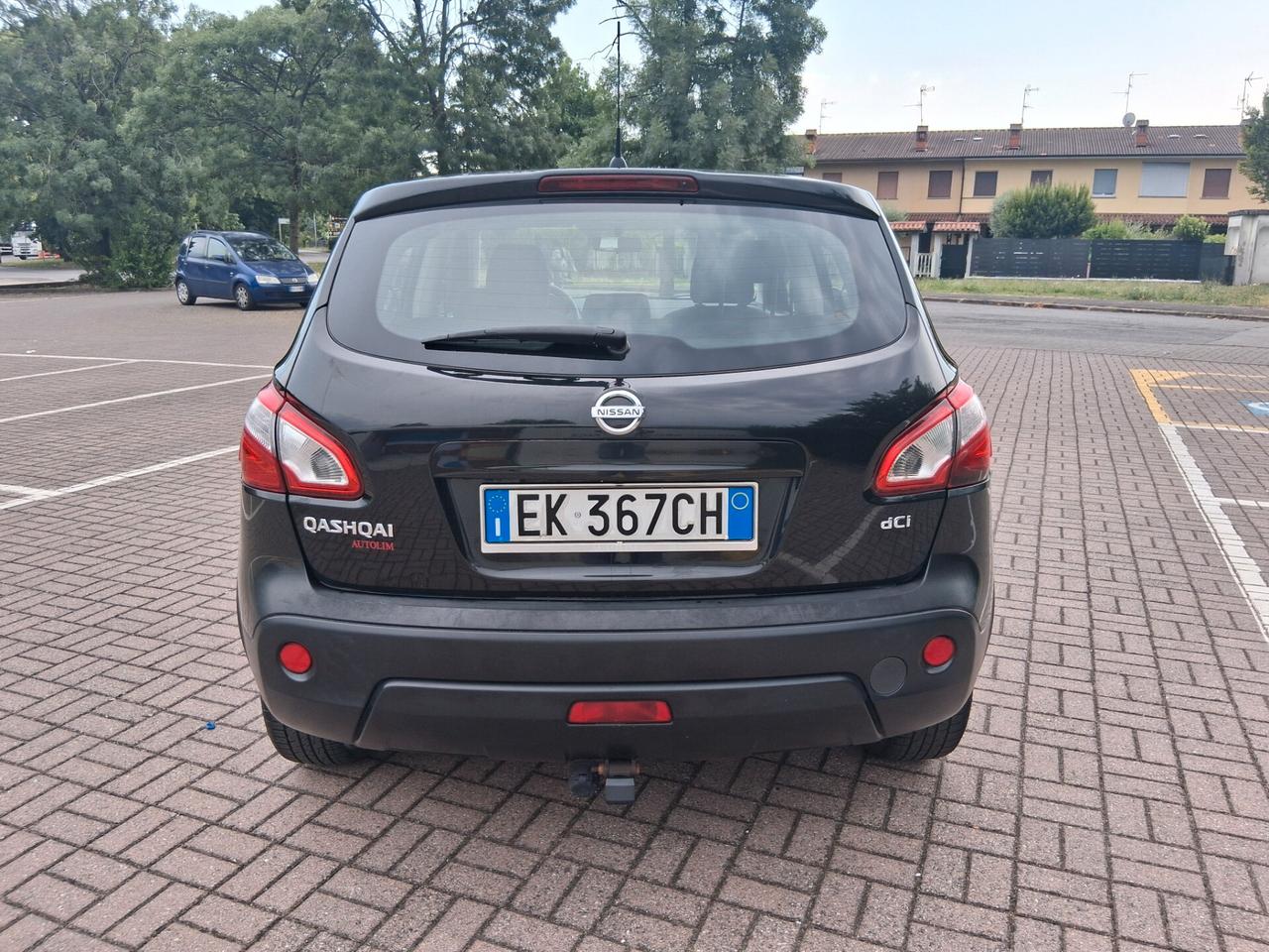 Nissan Qashqai 1.5 dCi DPF Tekna..KM 163 000..NEOPATENTATI. CELL 320 147 1147 WUATSAPP..3276540940