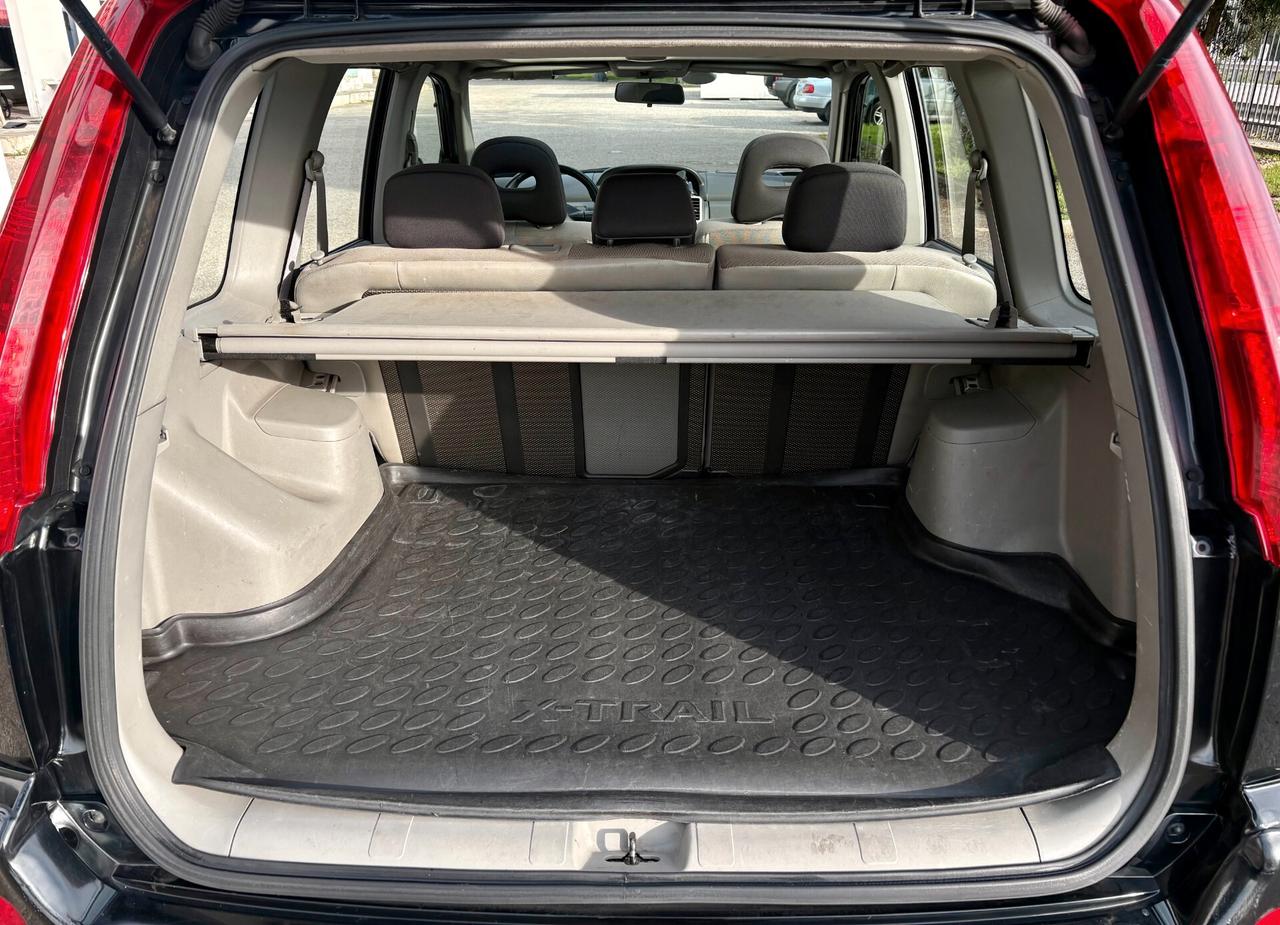 Nissan X-Trail 2.2 dCi Elegance