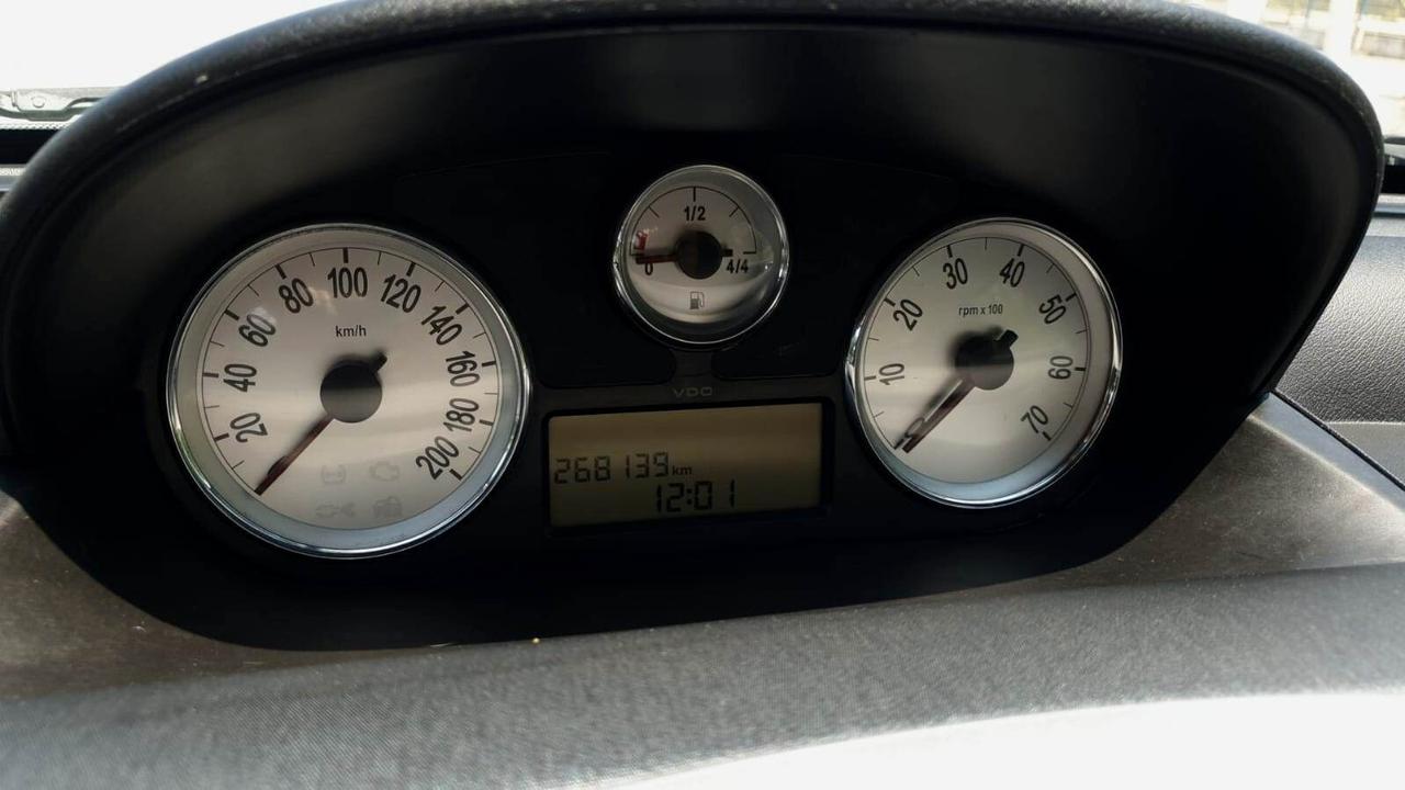 Lancia Ypsilon 1.4 Platino Ecochic GPL